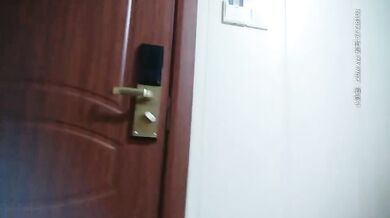 【足疗店小粉灯】偷拍扫街达人，走街串巷，不少少妇纳入胯下，干得娇喘高潮不断！真实 (3)